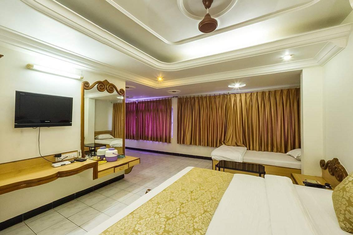 Hotel Kirti Джамнагар Экстерьер фото