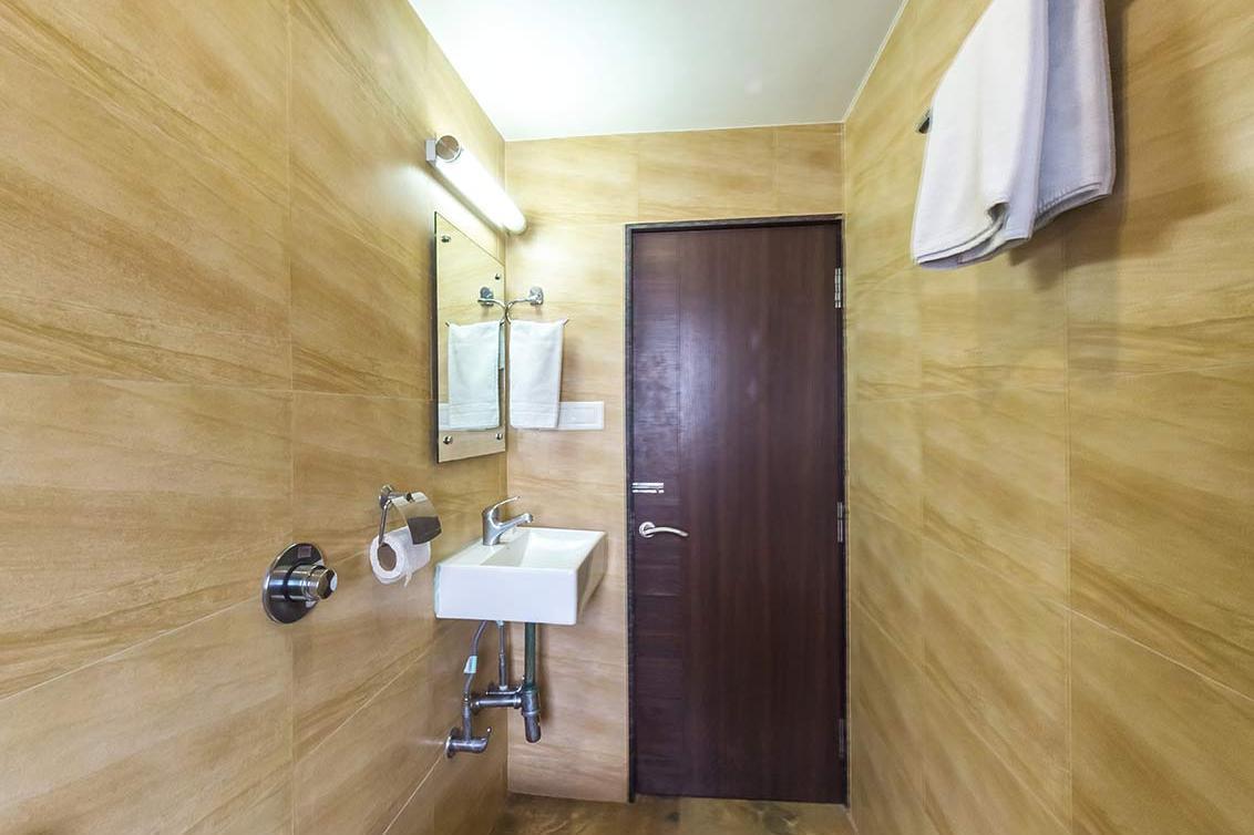 Hotel Kirti Джамнагар Экстерьер фото